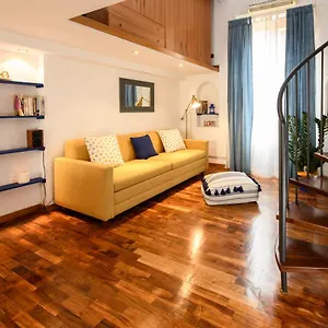 https://spietro-trastevere-loft-silenzioso-nel-cuore-di-roma.it-romehotels.com