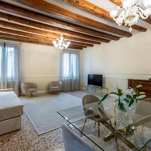  Appartement San Vio Palace Luxury